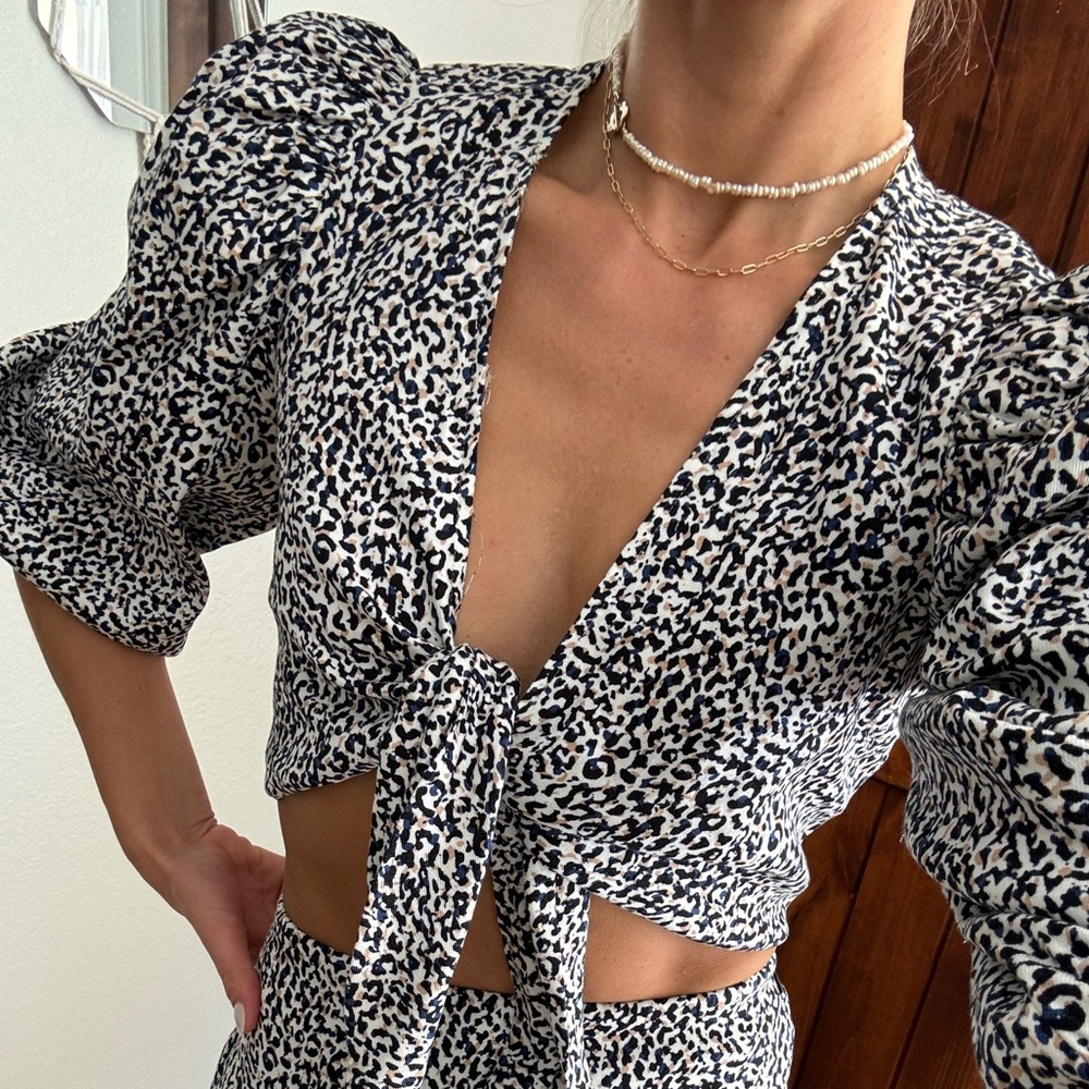 Express Print Crop Tie Top - Size XS